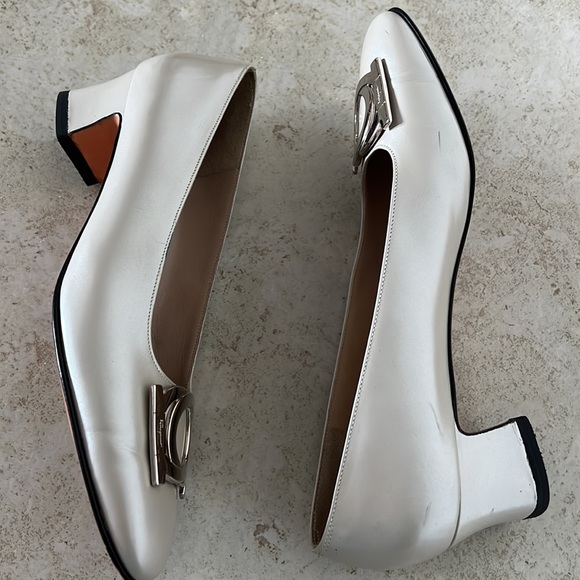 SALVATORE FERRAGAMO FLORENCE SLIP ON HEELS - Picture 5 of 15